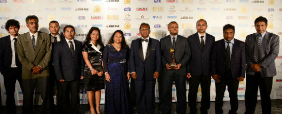 Image: https://www.worldtravelawards.com/images/press/news/maldives2013winners550x223.jpg Maldives